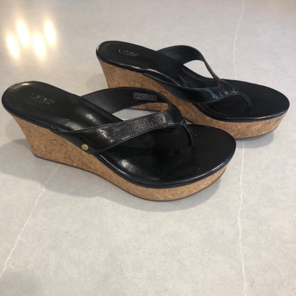 UGG wedge sandal black size 8